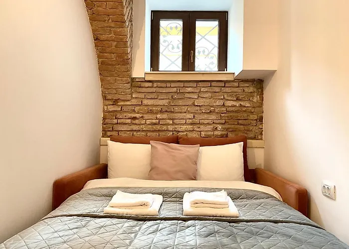 Republique Apartment *